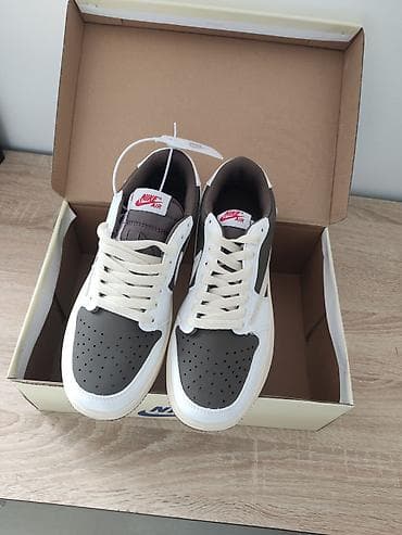 Мужские кроссовки, 40, 40.5, 41, Nike, Новый, цвет - Коричневый, Платная доставка