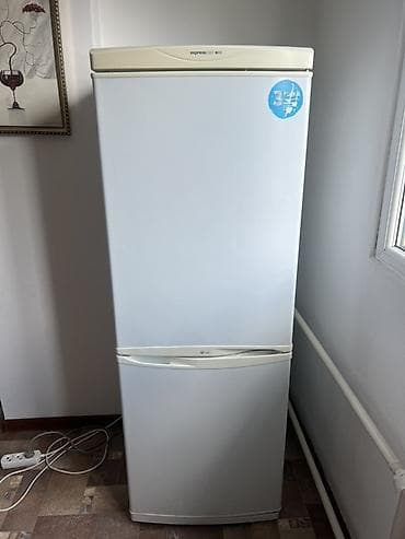 eafc 24: Холодильник LG, Б/у, Двухкамерный, 55 * 155 * — 1
