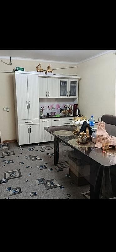 сдаю ком: 60 м², 3 комнаты, Забор, огорожен — 2