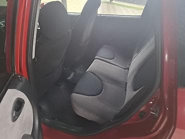 5d mark: Honda Fit: 2002 г., 1.3 л, Автомат, Бензин, Хэтчбэк — 6