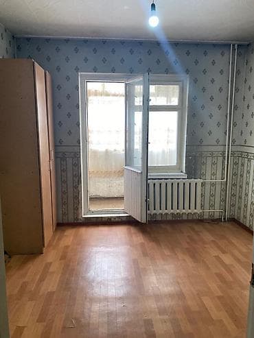 восток 5 продаю квартиру: 2 комнаты, 53 м², Индивидуалка, 5 этаж, Старый ремонт — 3