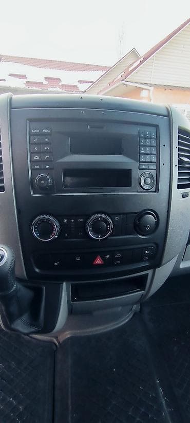 ленд круизер 100: Mercedes-Benz Спринтер: 2014 г., 2.2 л, Типтроник, Дизель, Бус — 9