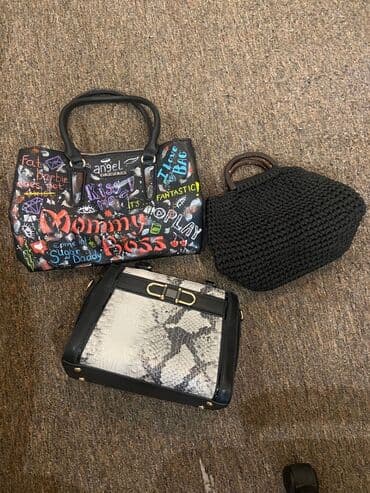 Женские сумки, на любой вкус. Все замки рабочие. В отличном