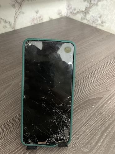 куплю нерабочий ноутбук в бишкеке: IPhone 11, Б/у, 128 ГБ — 3