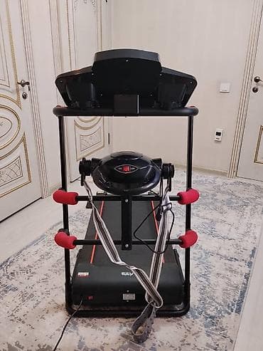 Спорт и хобби: Беговая дорожка с массажером и поручнями - Электрическая беговая — 3