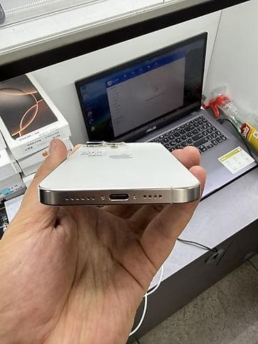 Apple iPhone: IPhone 15 Pro Max, Б/у, 256 ГБ, White Titanium, Защитное стекло, Чехол, 100 % — 6