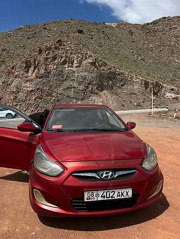 Hyundai Accent: 2011 г., 1.6 л, Механика, Бензин, Хэтчбэк