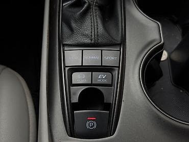launch 431: Toyota Camry: 2021 г., 2.5 л, Вариатор, Гибрид, Седан — 5