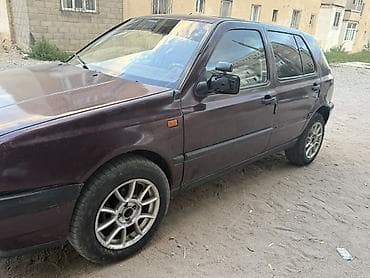 camry 2020: Volkswagen Golf: 1993 г., Механика, Хэтчбэк — 3