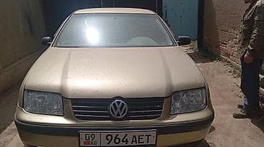 Транспорт: Volkswagen Bora: 2001 г., Бензин, Седан — 3