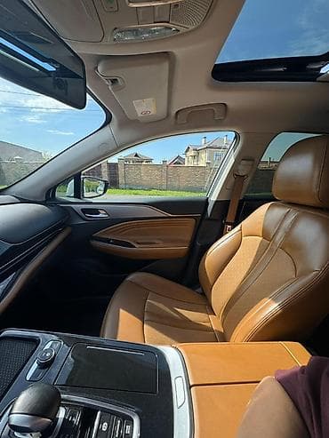 odyssey absolute: GAC Aion S (белый седан, гибрид/электрифицированная версия, шильдик — 4