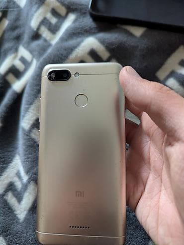 Redmi, Redmi 6A, Б/у, цвет - Золотой — 2