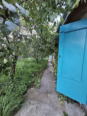 Недвижимость: Сдаётся летний домик/комнаты в частном дворе с зелёным садом и — 6