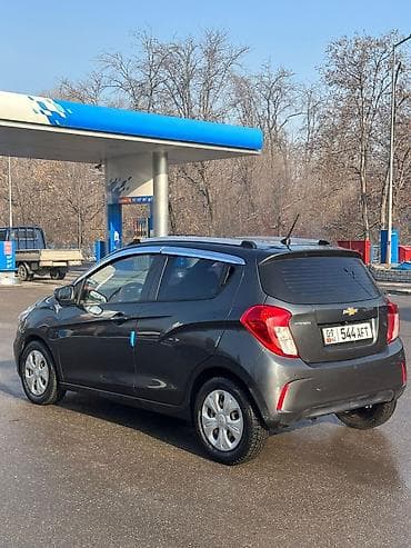 ford focus 2012: Chevrolet Spark: 2018 г., 1 л, Автомат, Бензин, Седан — 3
