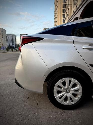e53 4 8: Toyota Prius: 2019 г., 1.8 л, Вариатор, Гибрид, Хэтчбэк — 4