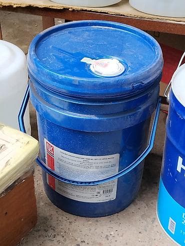 ЛУКОЙЛ Авангард SAE 15W-40, API CF-4/SG — двигательное масло - Тип at lalafo.kg ЛУКОЙЛ Авангард SAE 15W-40, API CF-4/SG — двигательное масло - Тип