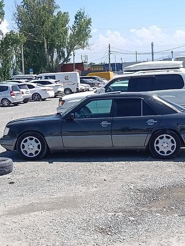 c class w204: Mercedes-Benz W124: 1994 г., 3.2 л, Автомат, Бензин, Седан — 3