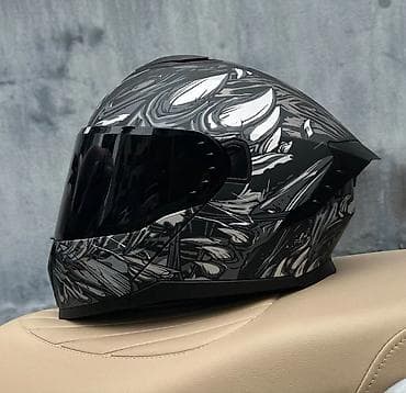 шлем agv: Мотошлем интеграл с зеркальным визором и агрессивным графическим — 4