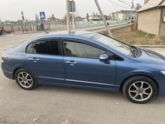 субару импреза 2009: Honda Civic: 2008 г., 1.3 л, Автомат, Гибрид, Седан — 3