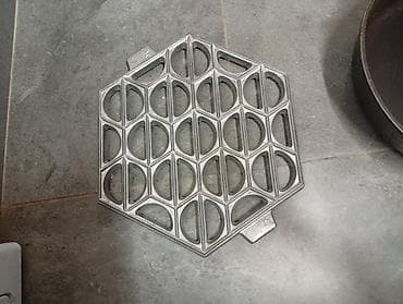 m tech: Продается электробутербродница Вега производства Китай НОВАЯ цена — 9