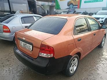 choverlet malibu: Chevrolet Aveo: 2004 г., Седан — 2