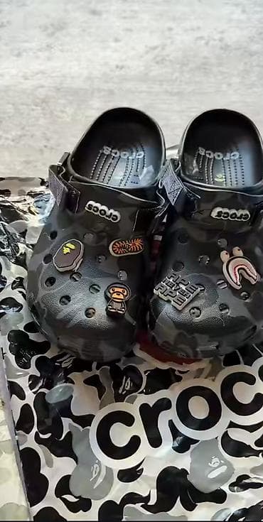 crocs bape: Сабо, 45, Crocs, Новый, цвет - Серый, Бесплатная доставка — 2