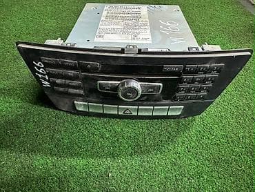 mc 2000: Блок мультимедийной консоли Mercedes-Benz (центральная панель — 1