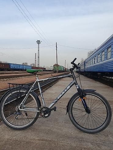 nike react: Городской велосипед, Рама M (156 - 178 см), Б/у — 2