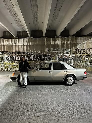 civic 1991: Mercedes-Benz W124: 1991 г., 2.3 л, Механика, Бензин, Седан — 2
