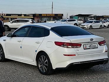 arizzo 8: Kia K5: 2021 г., 2 л, Автомат, Бензин, Седан — 2