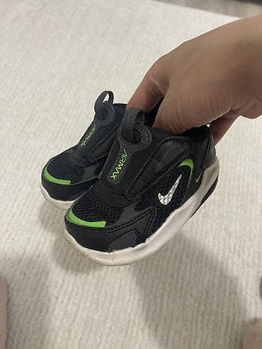 Детская обувь мало-ношенные состояние очень хорошее- каждая пара по