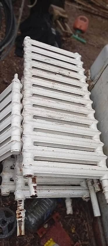 куплю печку: Чугунные радиаторы отопления (секционные)Арзан берем - Материал — 3