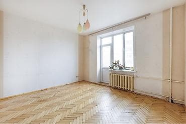 Батирлерди сатуу: 3 бөлмө, 62 м², 105-серия, 2 кабат, Эски ремонт — 1