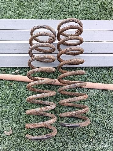 Автозапчасти: Пружины подвески (пара) на форд фокус 1. 2003 год - Тип: винтовые — 1