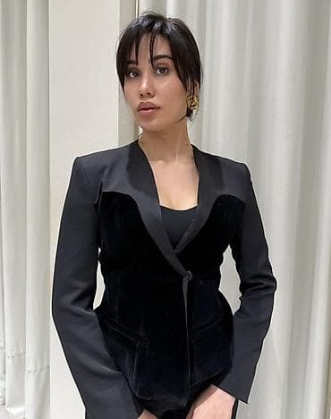 спартивка муж: Жакет женский с бархатными вставками, черный в новом состоянии размер — 3