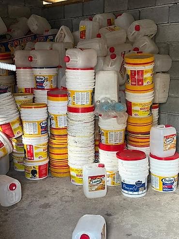 Үй жана бакча: Б/У Пластиковые ёмкости из-под пищевых продуктов Описание: - Большое — 2