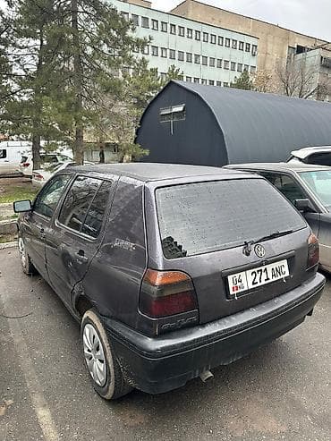 Volkswagen: Volkswagen Golf: 1993 г., 1.8 л, Механика, Бензин, Хэтчбэк — 4