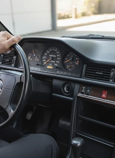 Щиток приборов Mercedes-Benz Б/у, Оригинал at lalafo.kg Щиток приборов Mercedes-Benz Б/у, Оригинал