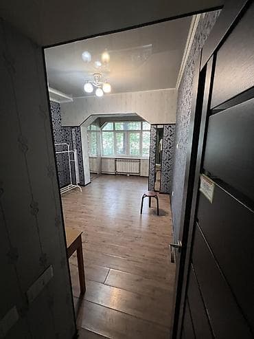 Кыймылсыз мүлк: 3 бөлмө, 62 м², 105-серия, 2 кабат, Косметикалык ремонт — 1