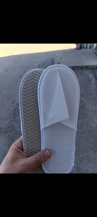 обувь 43 размер: Домашние тапочки, 43, Новый, цвет - Белый, Самовывоз — 2