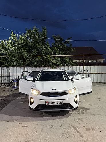 byd e1: Kia Stonic: 2019 г., 1.6 л, Автомат — 1