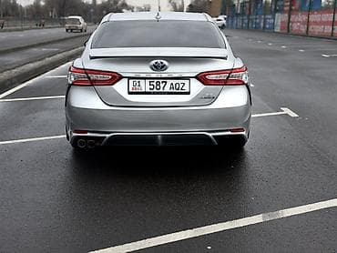 corolla s: Toyota Camry: 2019 г., 2.5 л, Автомат, Гибрид, Седан — 8