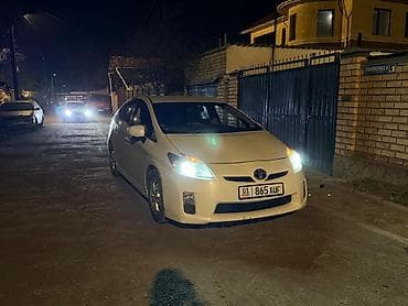 toyota 2002: Toyota Prius: 2010 г., 1.8 л, Вариатор, Гибрид, Хэтчбэк — 5