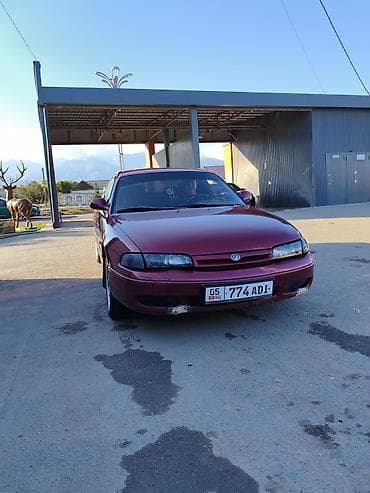 Mazda 626: 1993 г., 2 л, Кол менен иштөөчү, Бензин, Хетчбек
