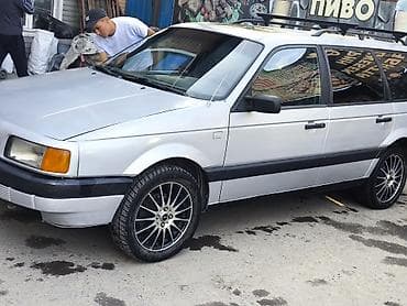 mini ev: Volkswagen Passat Variant: 1992 г., 1.8 л, Механика, Бензин, Универсал — 1