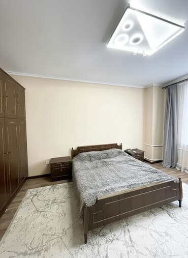 срочно продаётся 1 комнатная квартира в районе ошского рынка по улице кенсуйская 17: 2 комнаты, 44 м², 3 этаж, Евроремонт — 1