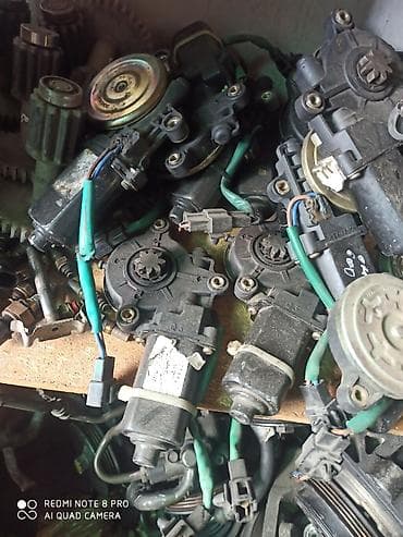 Продаю стекло подъемный маторчик
На Деу матиз2 600 сом