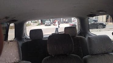 чехии: Toyota Previa: 2000 г., 2.4 л, Автомат, Бензин, Минивэн — 5