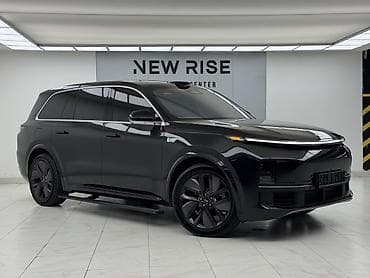 sprinter 2 9: Lixiang L9: 2024 г., 1.5 л, Автомат, Электромобиль, Кроссовер — 3