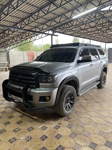 Toyota Sequoia: 2013 г., 5.7 л, Автомат, Газ, Внедорожник